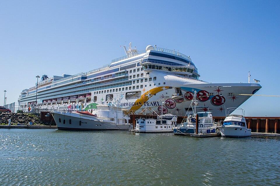 Looking to meet single travelers on this cruise